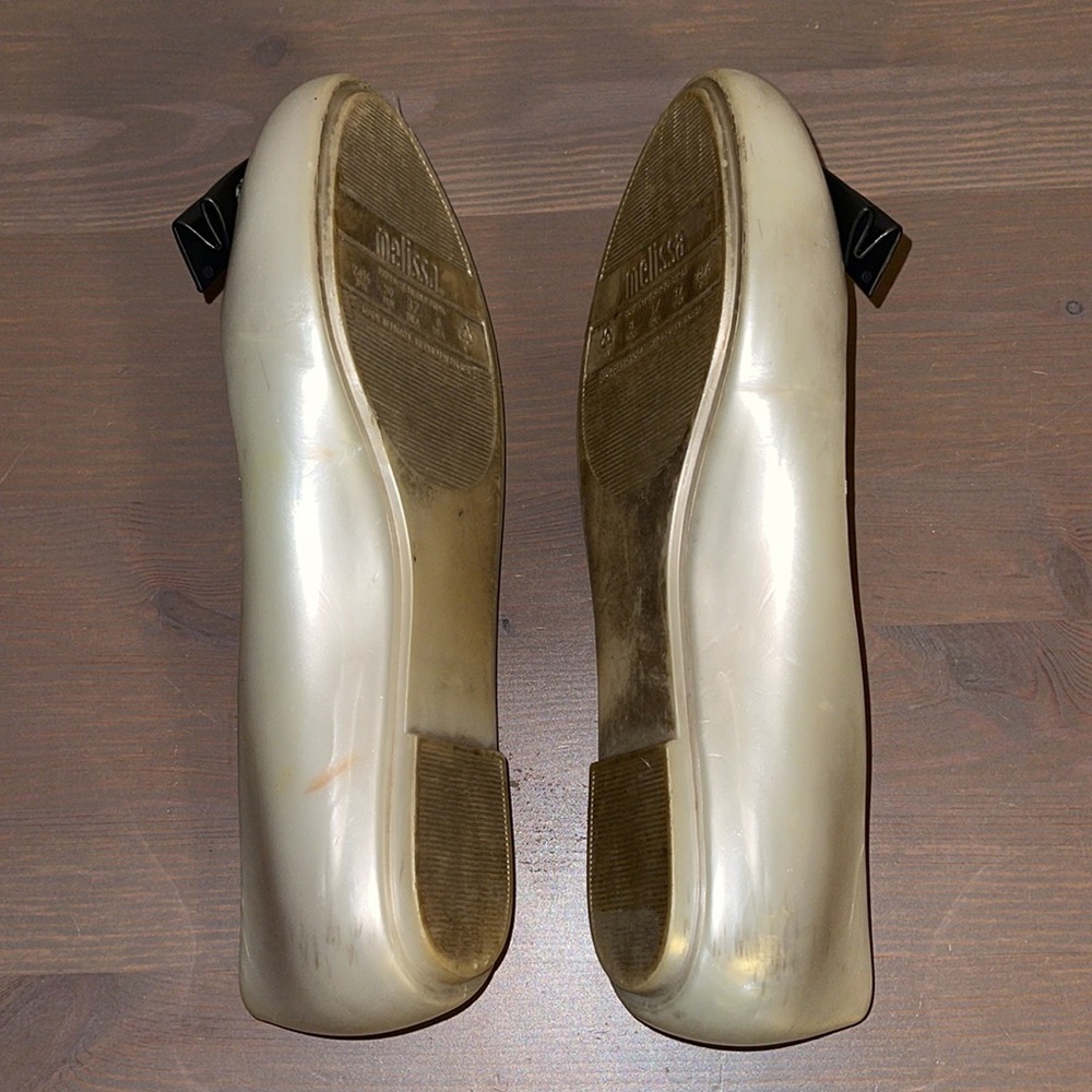 Melissa Pearlescent White Rubber Flats - Women’s Size 8 - Picture 9 of 11